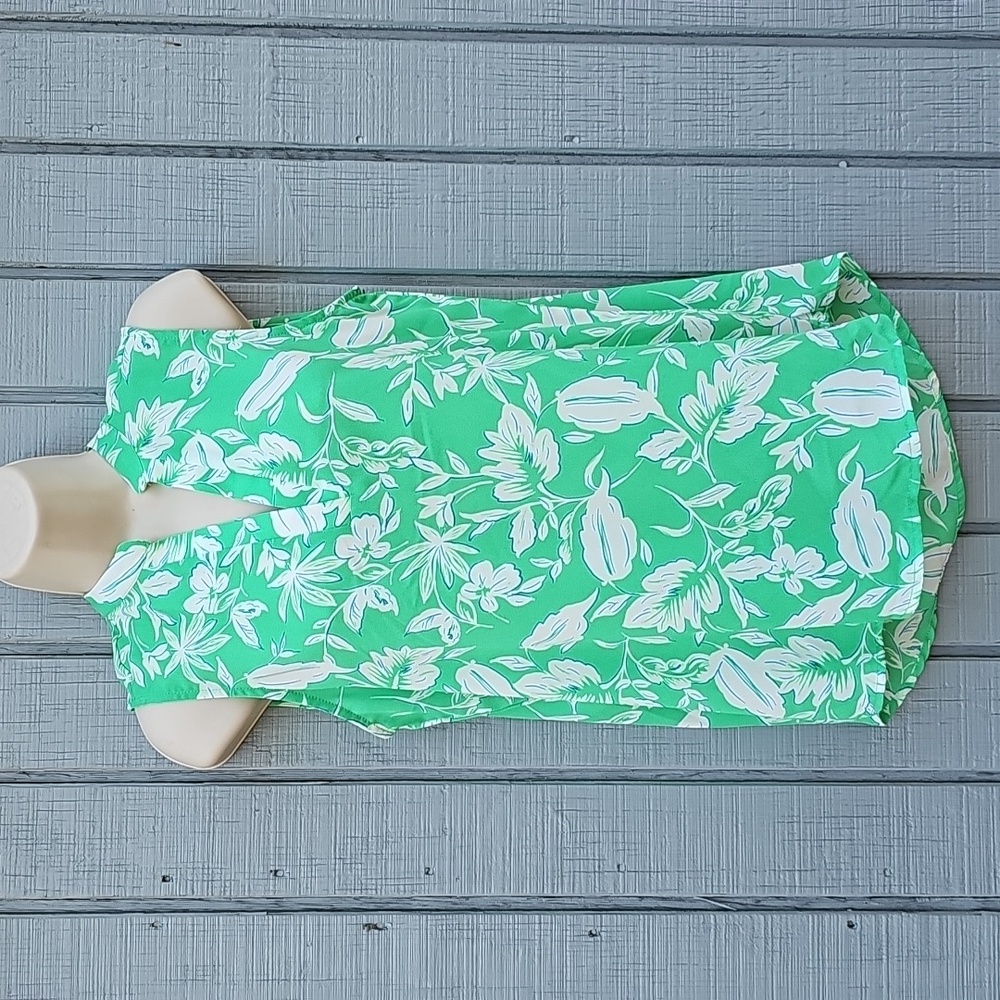 CURE Women's Size Small Green White Patterned Sleeveless Top New